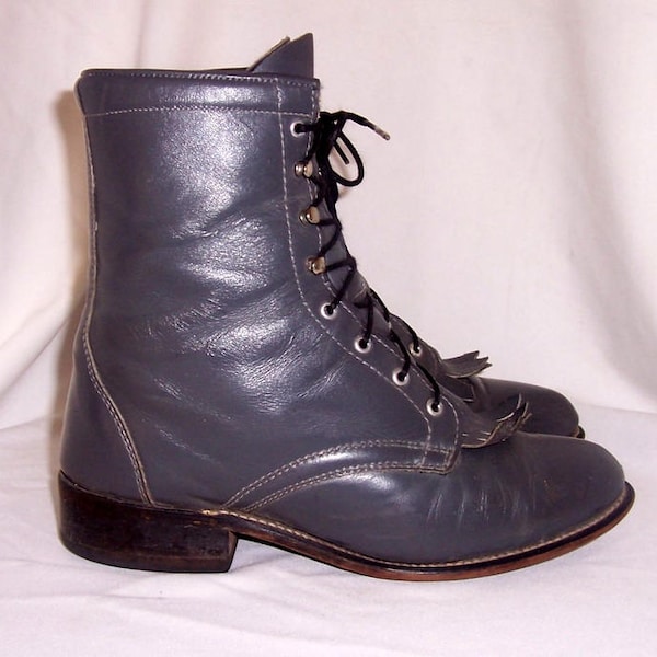 Sz 8 M /Vintage Boots/Short Gray Boots/Genuine Leather Boots/1980s Boots/Women Boots/Flat Boots/Lace Up Boots/Laredo Roper Boots.