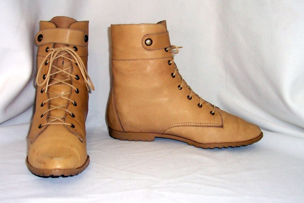 Lace up granny ankle boots Clearance