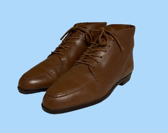 Vintage 90s Cuffed Brown Leather Tie up Ankle Booties Size 7  display picture 2