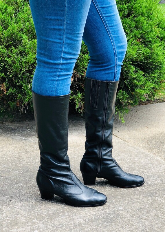 Sz 8 Size Vintage Tall Black Genuine Leather 1980s Women - Tall Black Leather Boots With Low Heel Sz 8 Size Vintage Tall Black Genuine Leather 1980s Women - Tall Black Leather Boots With Low Heel