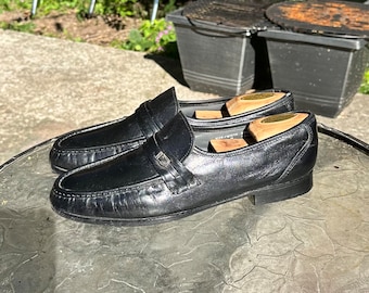 Vintage Shoes-Black Loafers-US Men Size 11-Slip On-Flat Dress Shoes-1980s-Vintage Men Wear-Shoes-Genuine Leather Shoes-Penny Loafers.
