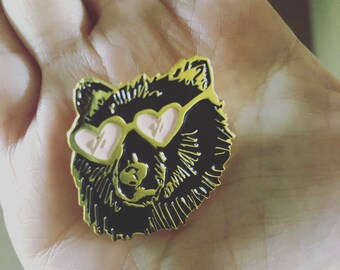 Bear pin