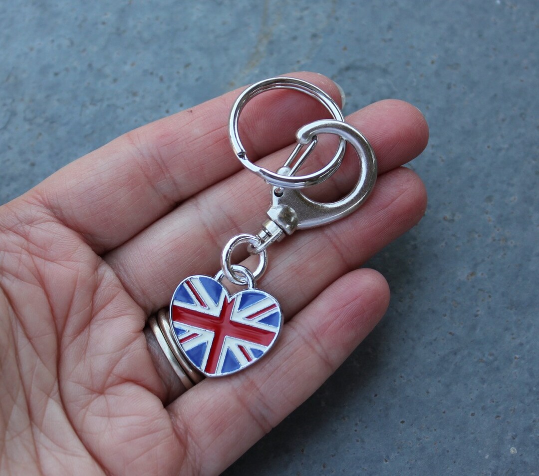 UK Love Keychain - Heart Shaped British Flag Charm on Large Clip and ...