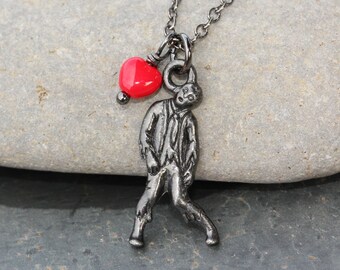 Colar Amor Zumbi - pingente de zumbi preto, coração de vidro vermelho - corrente de bronze - joias de filme de terror de Halloween