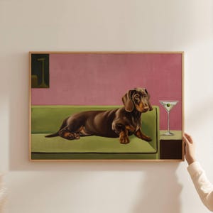 マティーニを持つダックスフントの子犬のアートプリント | キュートで風変わりな気まぐれ | カクテルアートバーカートの装飾 | ファインアートプリントギフト