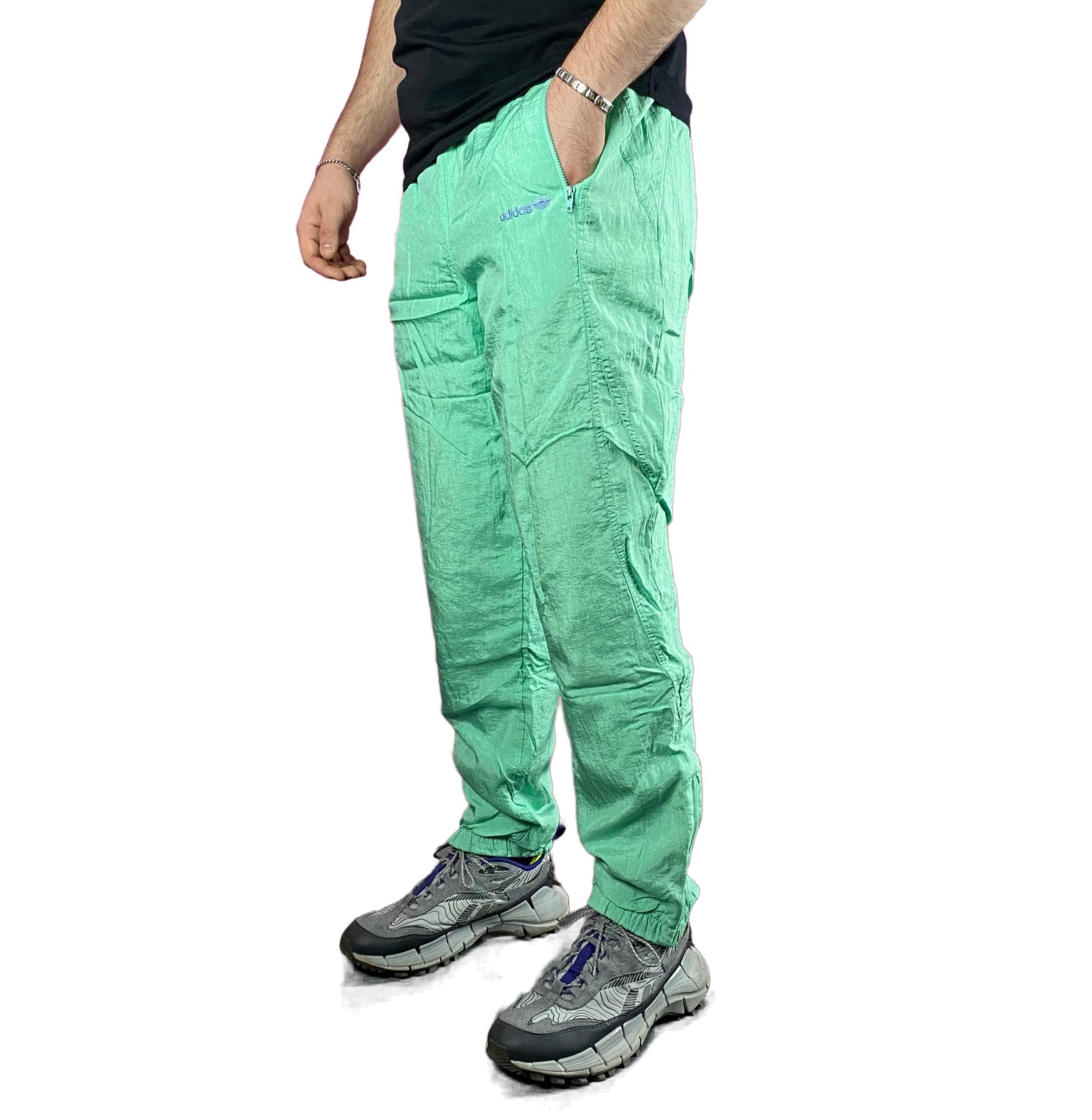 Outfit Pantalon Verde Menta Outfit Con Zapatos Verdes Hombre Tenis