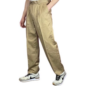 Dockers Vintage Men&#39;s Pleated Pants - 32 Khaki Cotton