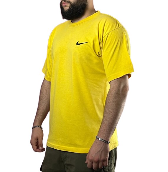 neon yellow nike shirt mens