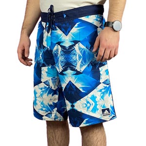 TriStripes Vintage Men&#39;s Board Shorts - M Blue & Multicolor Polyester