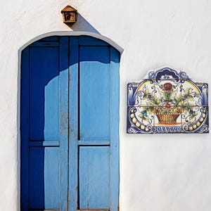 Portugisische handgemalte Fliesen Schild, portugiesisches Blumenglas handgemaltes Fliesenbild, portugiesische Fliesen, Keramikfliesen
