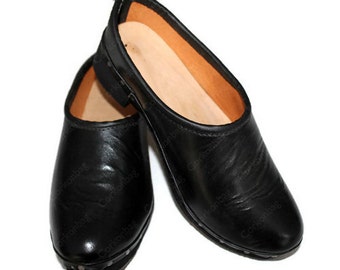 Tradicional of Minho wore by the men in the field handmade man clog