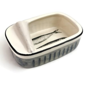 Light Gray Ceramic can with sardines home decor 11.5*7cm