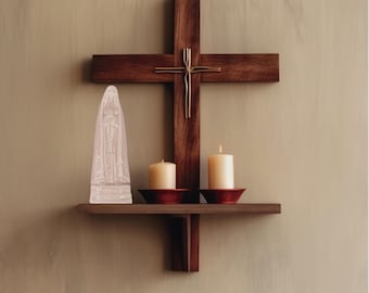 Ljusrosa fajansfigur av Vår Fru av Fátima