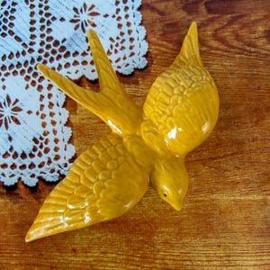 Ceramic camel color portuguese swallow wall decor swallow (18cm*13cm)