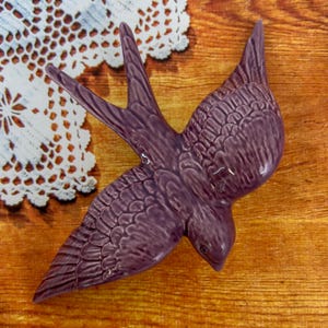Keramik aubergine Farbe portugiesische Schwalbe Wanddekor Schwalbe (18 cm * 13 cm)