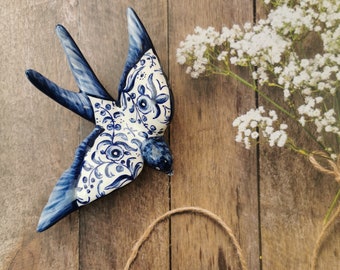 Big ceramic handpainted blue swallow for wall decor (12x 8,5cm)