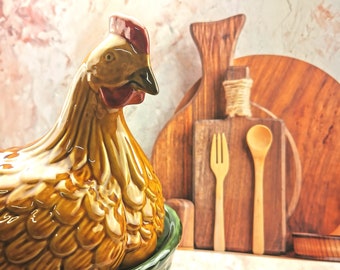 Portuguese China Hen on nest egg holder, ceramic egg holder