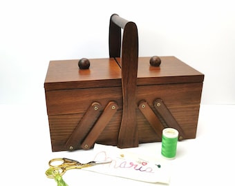 Vintage Style Wooden Sewing Box with Expandable Storage