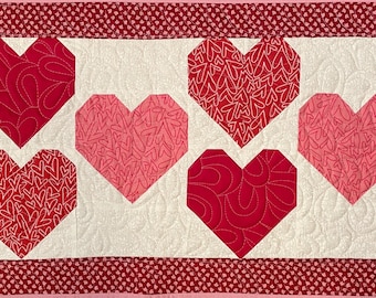 Valentine's Day Heart Table Runner Pattern