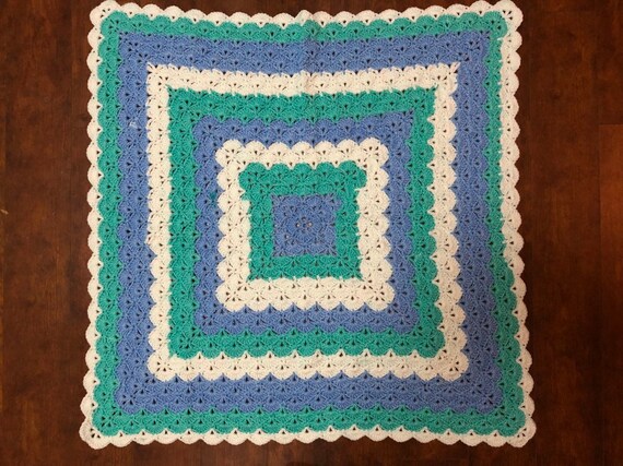 Crochet beautiful online shells blanket