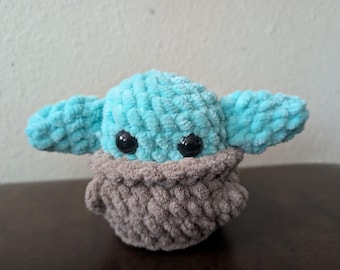 Crochet Baby Green Alien Yoda-like Plushie 5" tall  Free Shipping