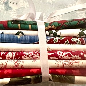 Christmas Fat Quarter Bundle - 8 pieces - 18”X22”  destash #3  w/free shipping