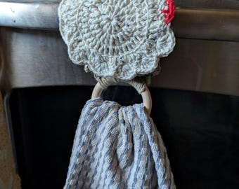Crocheted Chicken Dishcloth Holder with Wood Ring – 100% Cotton Kitchen Hanger