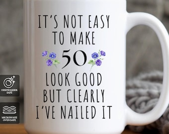 Aangepast jaar 50e verjaardagscadeau voor vrouwen, mok 50e verjaardag, gepersonaliseerde verjaardagscadeaus grappige 50e mok 1975, aangepast cadeau 50-jarige vrouw
