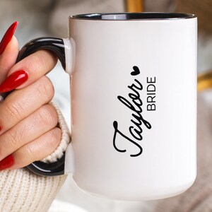 Benutzerdefinierte Braut Becher, Verlobungsgeschenk für Braut, zukünftige Frau Kaffeetasse, Brautparty Geschenk, Hochzeitstag Becher, personalisierte Tasse für Braut Spaß Geschenk