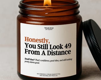 Vela de cumpleaños número 50, regalo divertido, vela "Sigues pareciendo de 49", regalo de broma para el 50 cumpleaños, regalo divertido para amiga, esposa, hermana, hito C-378