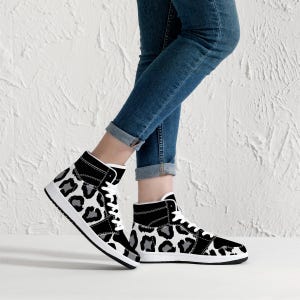 High-Top White Black Leopard Print Sneakers – Synthetic Leather Shoes, Bold Leopard Print Design, Stylish & Fashionable Footwear