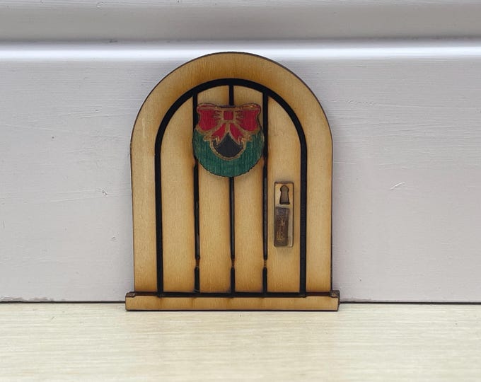 Mini Xmas Wreath for Mouse  / Fairy Door, 2" Tall Size