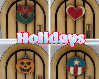 Cute Lil' Mouse Door Decorative Wreaths - Holidays Edition Set.