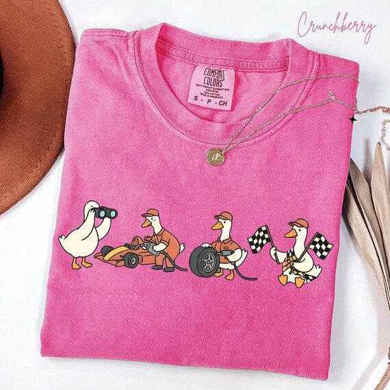 Race Car Goose Shirt Personalized Racing Duck Gift Vintage Track Day Tee Minimalist Pit Crew Apparel Competition Gear Top Custom Speed Tee