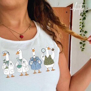 Funny Science Teacher Goose Tank Top Vintage Professor Gift Cozy Chemistry Lover Sleeveless Tee Educator STEM Humor for Graduate Graduation