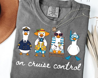 Cruise Lover Shirt Summer Vacation Gift Vintage Ship Goose Tee Minimalist Spring 2026 Top Unisex TShirt Customizable Family Reunion Trip