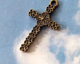 SALE - 10 ornate floral cross charms, bronze tone, 26mm