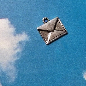 SALE, 10 envelope charms, silver tone, 15mm