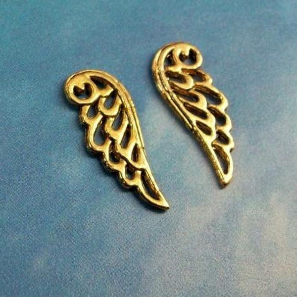 SALE - 10 wing outline charms, gold tone, 24mm