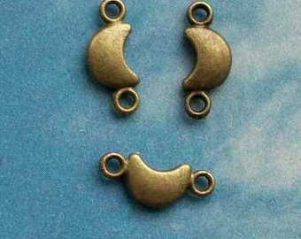 SALE - 20 crescent moon connectors, two holes, bronze tone, 15mm