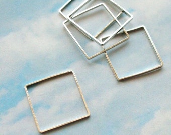 SALE, 10 trendy geometric square outline connectors, closed rings, silver tone, 17mm