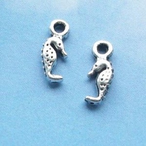 10 tiny seahorse charms, silver tone, 13mm