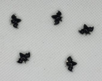 Set of 5 Tiny Bat Magnets | Spooky Animal Decor