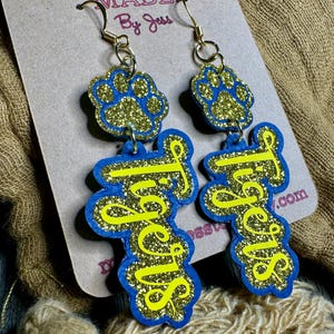 Custom Team Dangle Earrings – Personalized Football, Paw Print, or Cheer Pom Design with Team Colors and Team Name