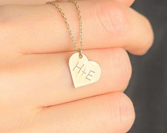Gegraveerde hartketting met initialen, aangepaste briefhanger, gepersonaliseerde sieraden cadeau voor vrouwen, ketting jubileum, verjaardagscadeau