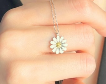 Sierlijke madeliefjehanger, emaille bloemketting, cadeau voor haar, minimalistische natuursieraden, kleine lenteketting, verjaardagscadeau voor vrouwen