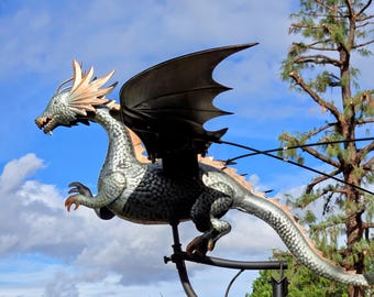 Metal Dragon Rocker – Rustic Outdoor Sculpture, Yard Art Decor