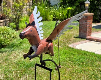 Flying Horse Garden Balancer – Kinetic Metal Yard Art Gift