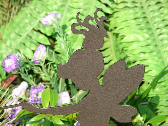 METAL GARDEN STAKE YARD DECOR LAWN ORNAMENT RUSTY FAIRY