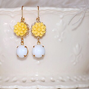 Yellow Daisy Blossom earrings vintage girly shabby chic summer boho